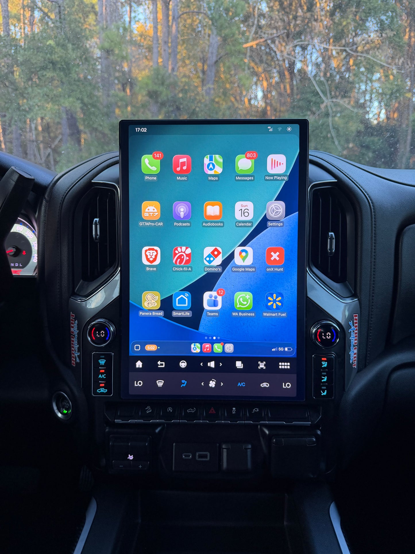 2019-2025 Chevrolet Silverado GMC Sierra Android 14 Tesla Style Vertical Screen 17.2" CarPlay GPS Radio LED Knobs
