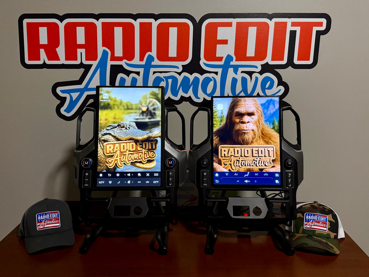 2019-2025 Chevrolet Silverado GMC Sierra Android 14 Tesla Style Vertical Screen 17.2" CarPlay GPS Radio LED Knobs